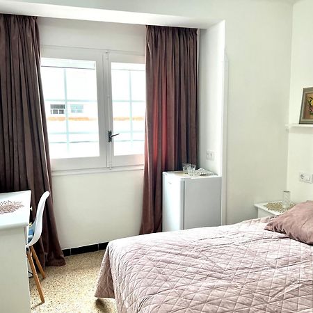Escondite Central Con Terraza Compartida En La Azotea Roses Luaran gambar